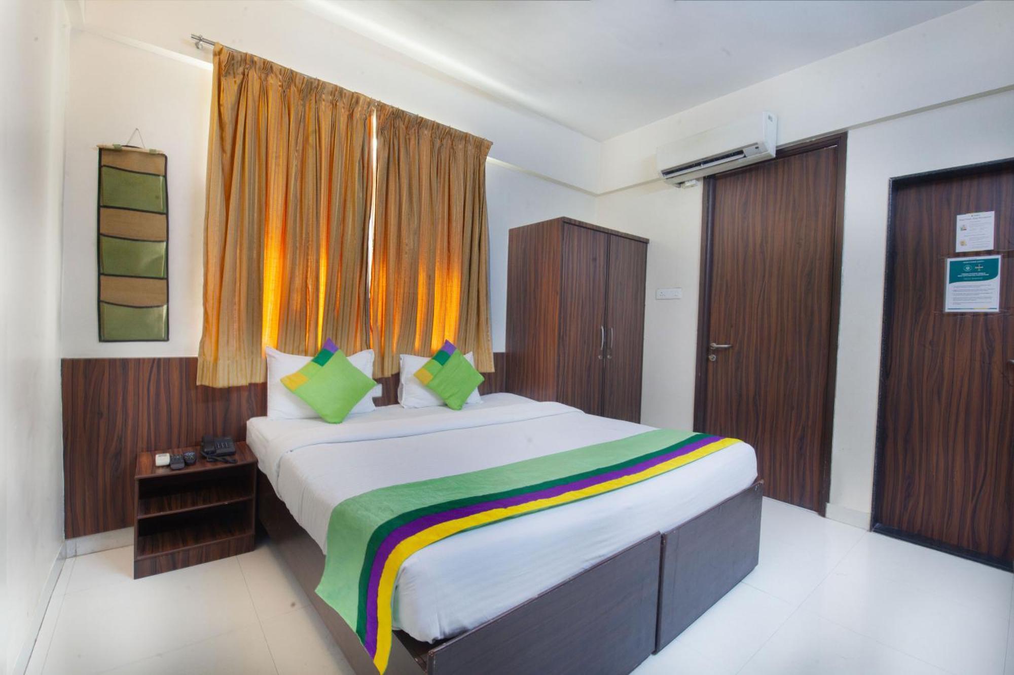 Treebo Park View Hadapsar Hotel Poona Buitenkant foto