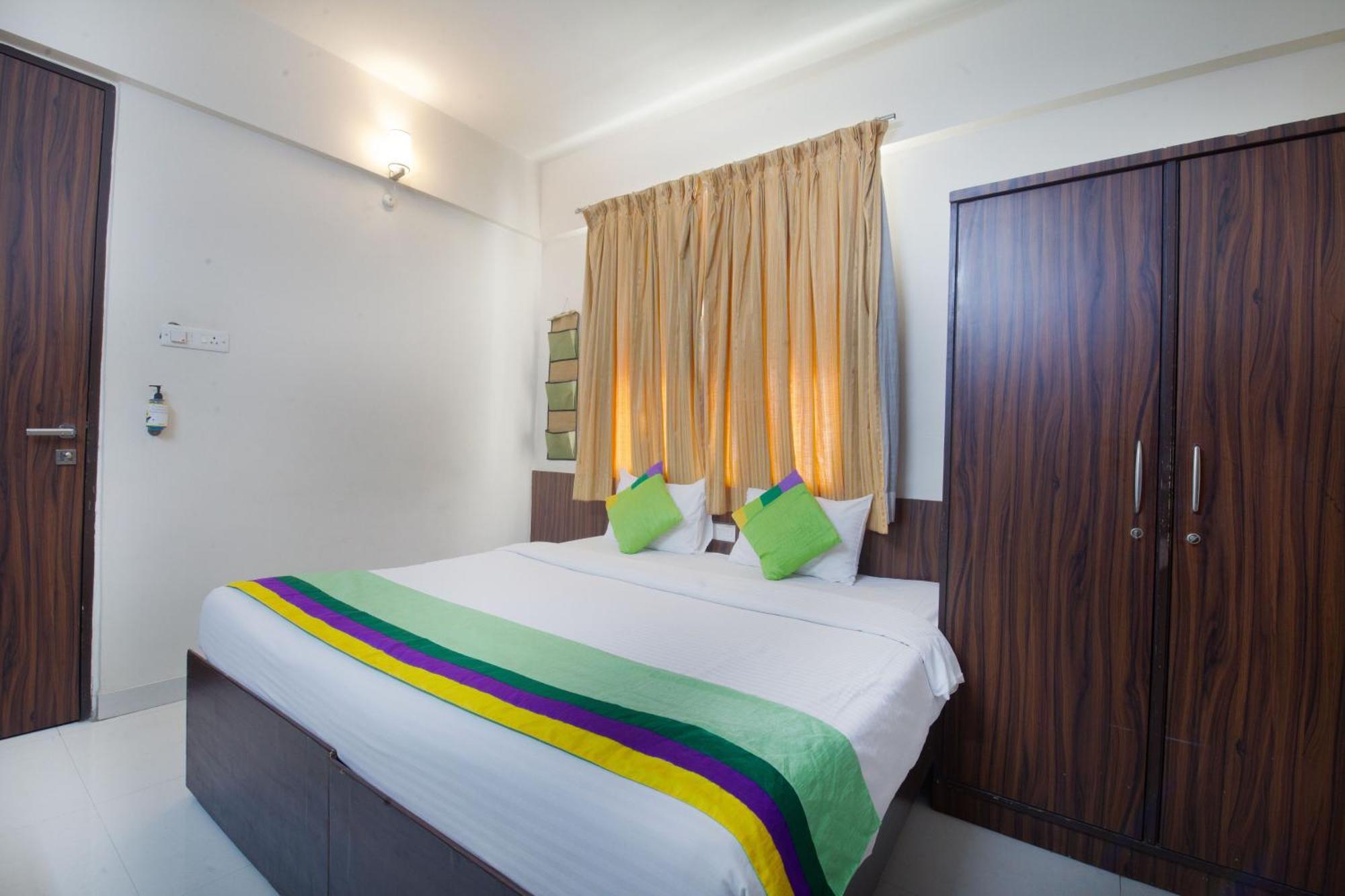 Treebo Park View Hadapsar Hotel Poona Buitenkant foto