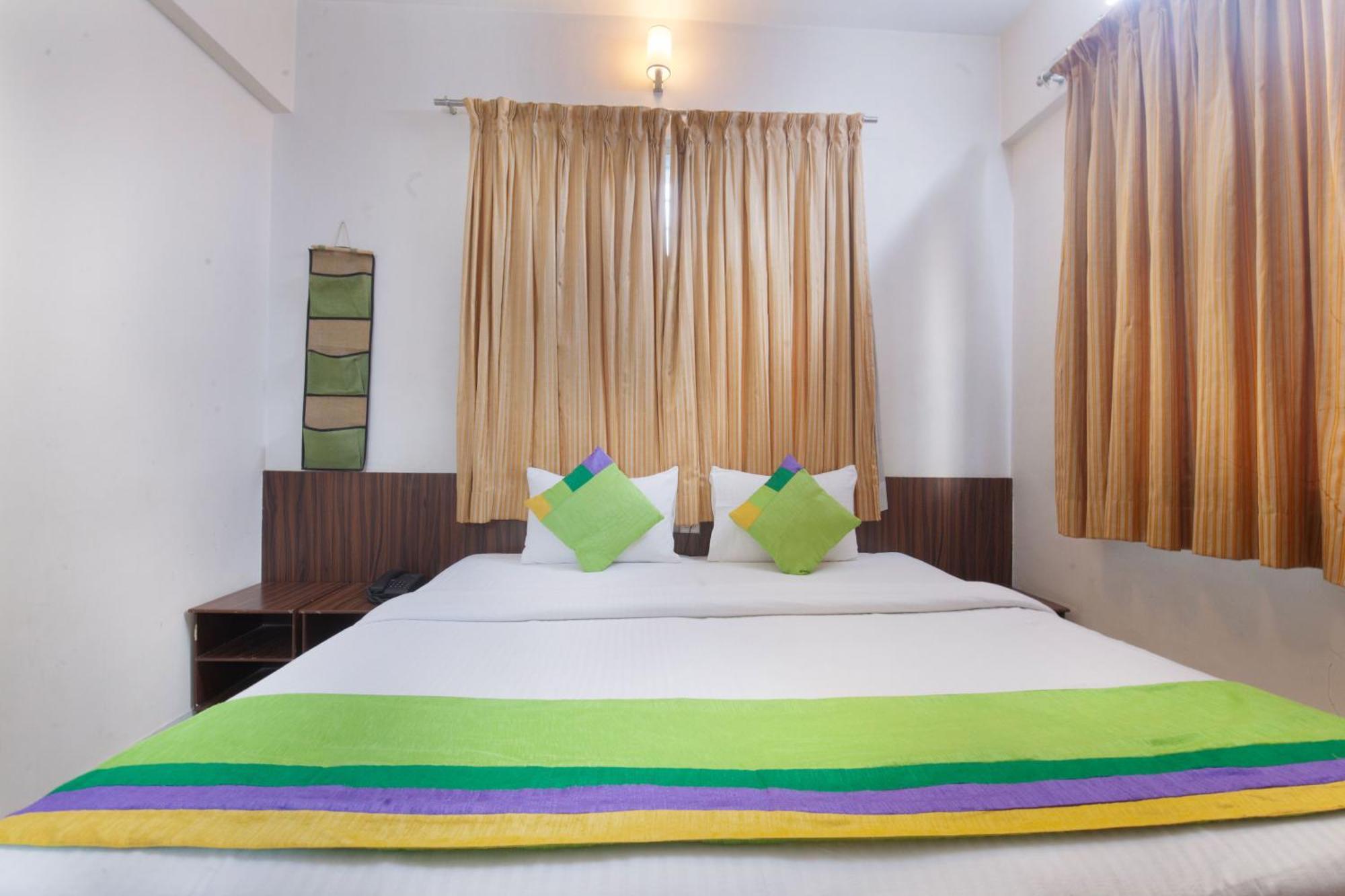 Treebo Park View Hadapsar Hotel Poona Buitenkant foto