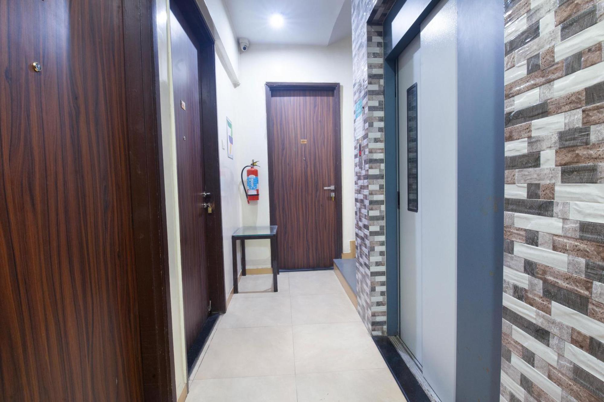 Treebo Park View Hadapsar Hotel Poona Buitenkant foto