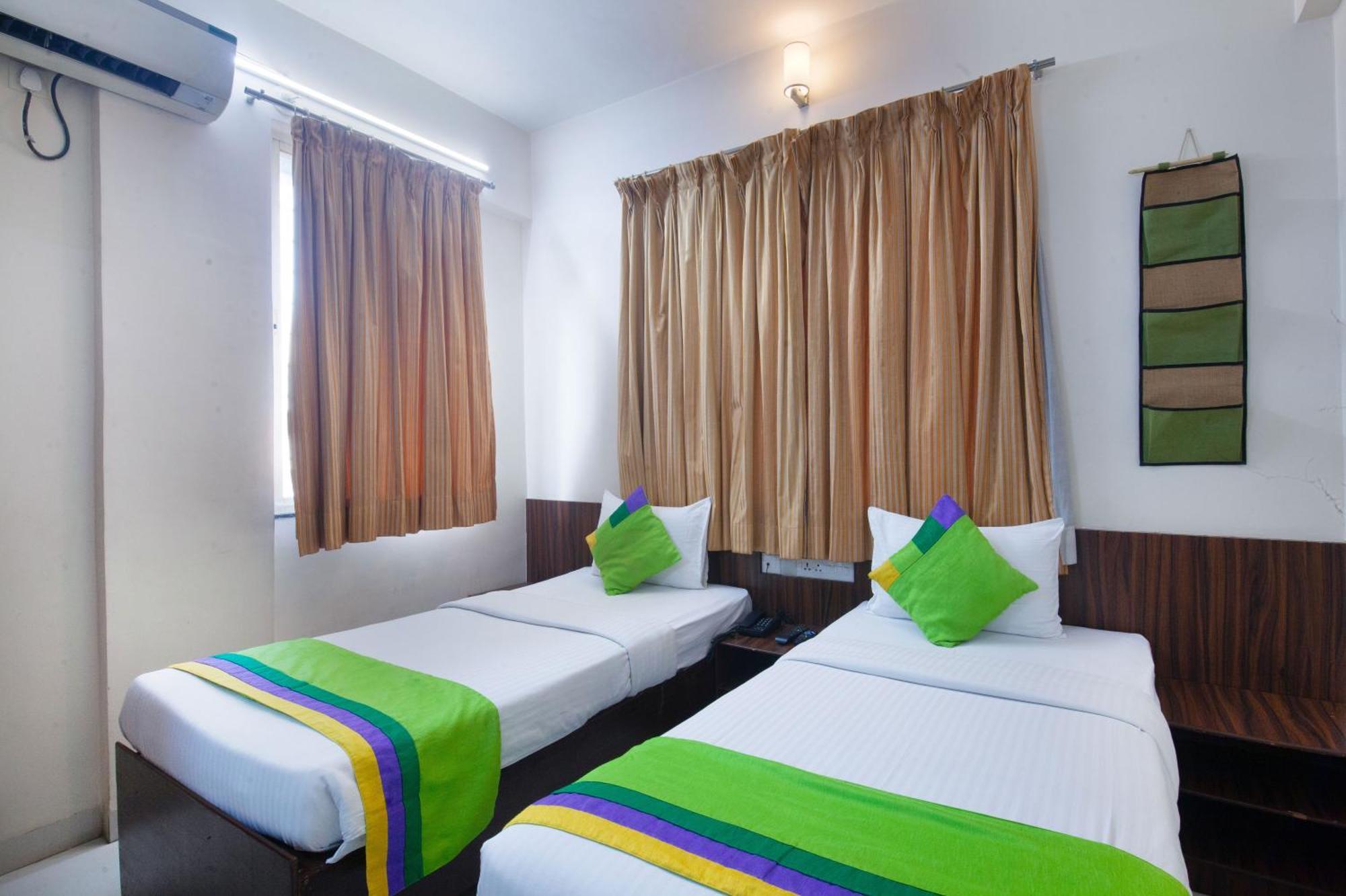 Treebo Park View Hadapsar Hotel Poona Buitenkant foto