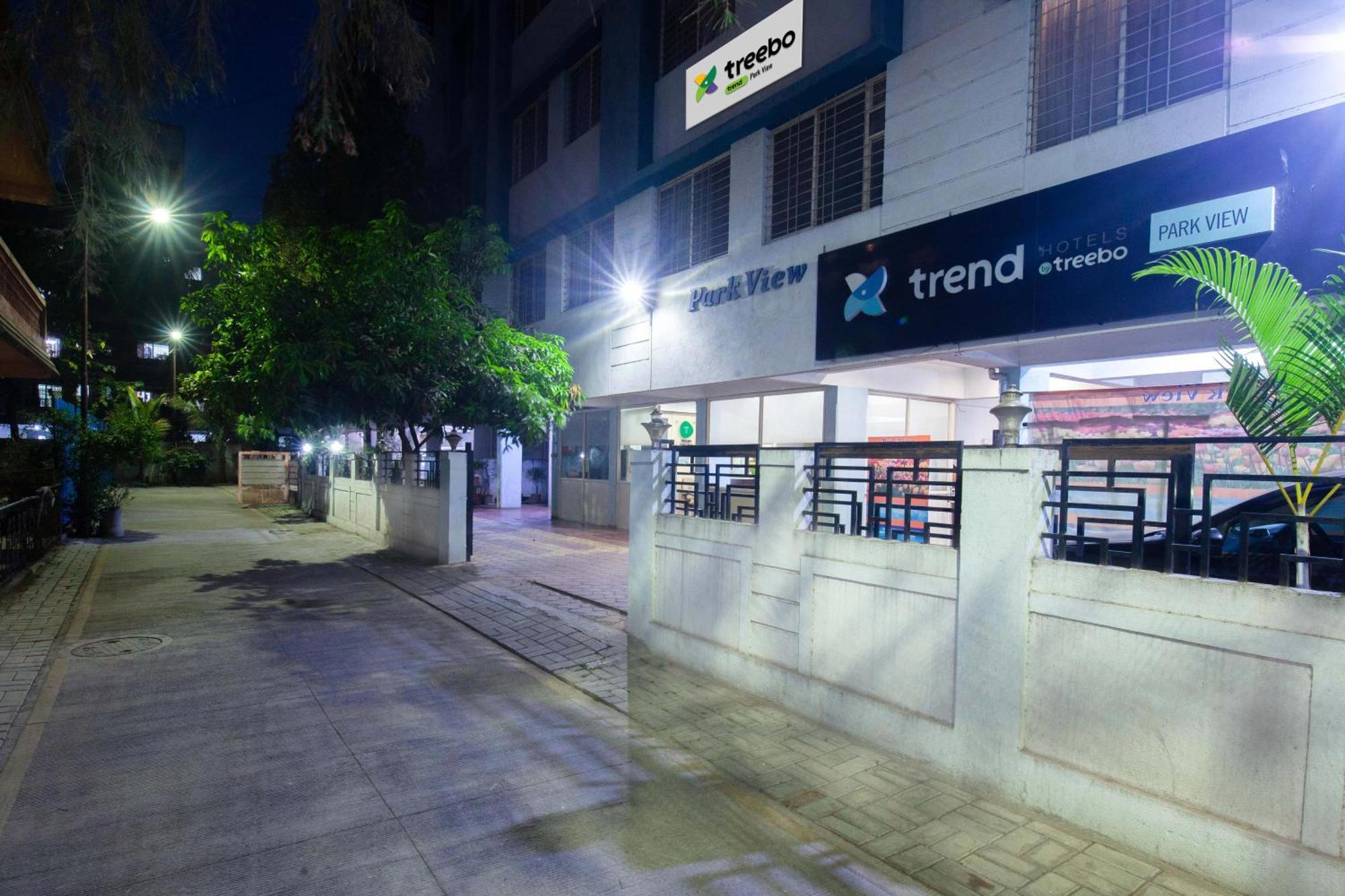 Treebo Park View Hadapsar Hotel Poona Buitenkant foto
